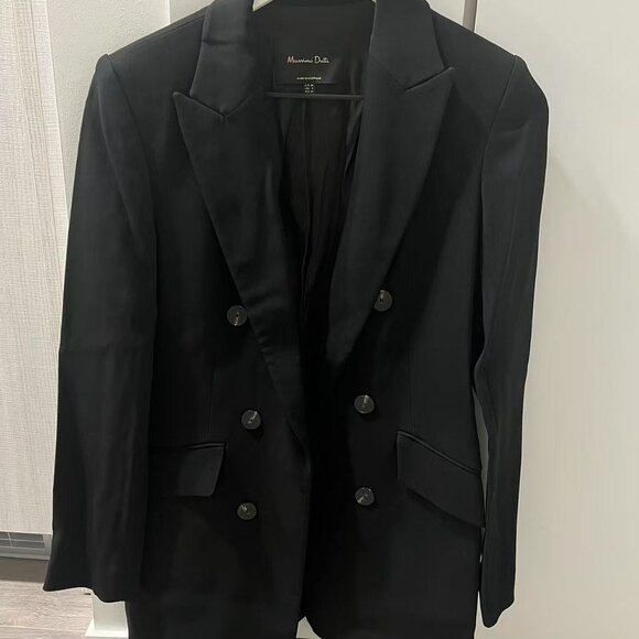 Massimo Dutti Crepe blazer with buttons - Picture 3 of 5